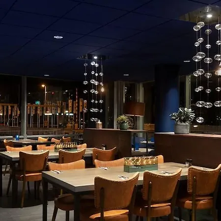 Doubletree By Hilton Centre 4*