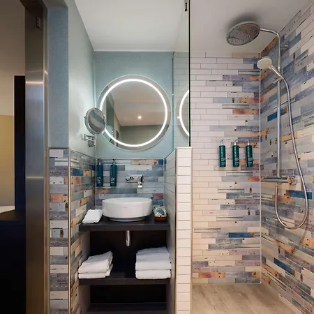 Hotel Doubletree By Hilton Centre Rotterdam
