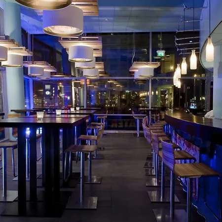 Doubletree By Hilton Centre Hotel